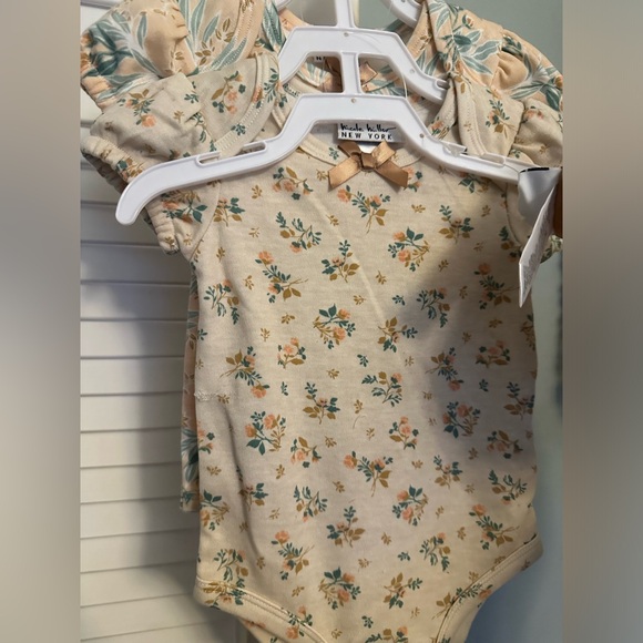 3-6 month Nicole Miller onesie 3pack - Picture 5 of 6